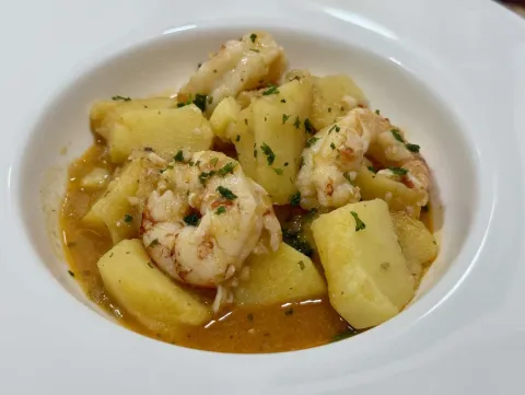 Patatas Con Langostinos
