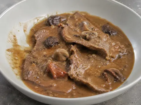 Fricandó De Ternera Con Setas