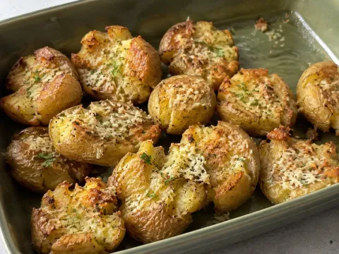 Patatas Aplastadas Crujientes Con Ajo Y Parmesano En Airfryer