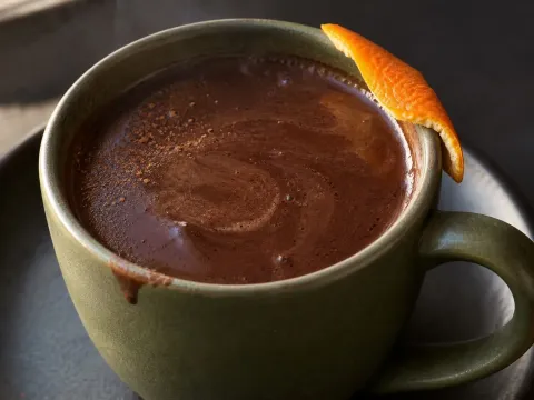 Chocolate Caliente Especiado Con Naranja